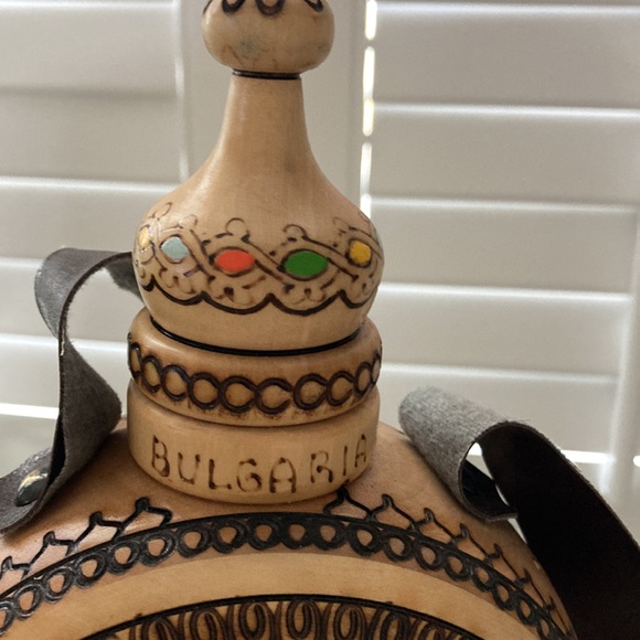 Bulgarian flask in case in Artisan wood w/ strap to carry - Picture 3 of 7